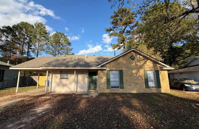 QUIET COVE-SOUTHERN HILLS-NICE 3/2-NEW FLOORS-FRESH PAINT photos photos