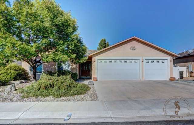 661 Mccaldon Way photos photos