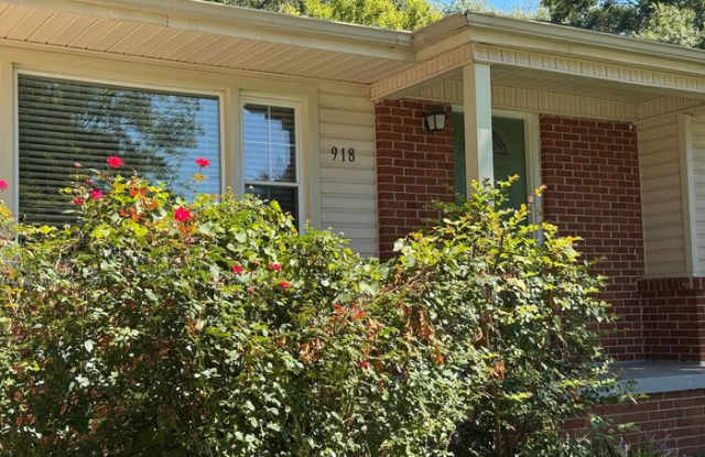 918 Woodall Lane Northwest photos photos