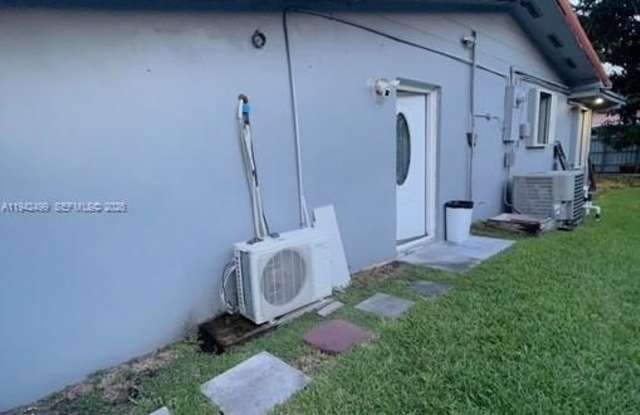 1090 W 60th St photos photos