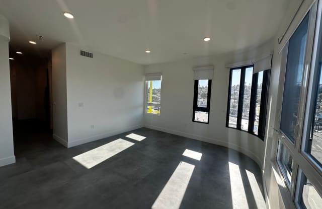 3450 West 43rd Street Gallery 4