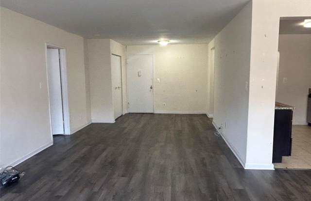 854 E Broadway Gallery 4