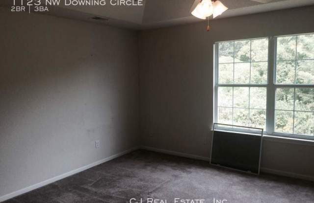 1123 NW Downing Circle Gallery 4