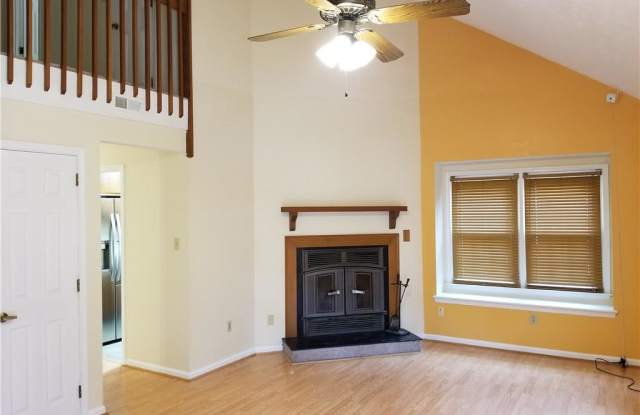 380 Kinsmen Way Gallery 3