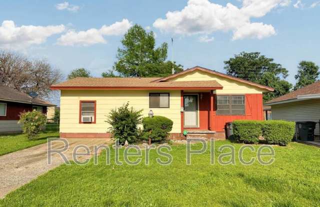 2407 South Olympia Avenue photos photos