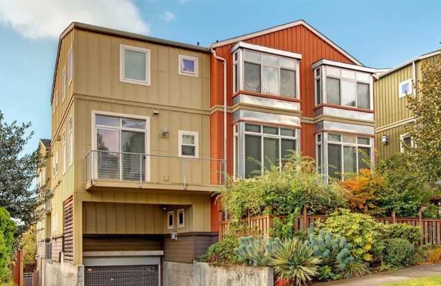 Solstice Townhouse ~ Fremont - 3671 Dayton Avenue North, Seattle, WA 98103