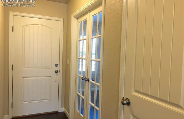 8183 Potentilla Grove Gallery 4