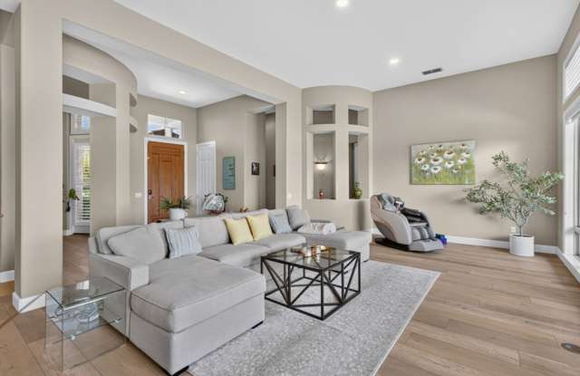 Stunning Lincoln Hills Home In Sun City Del Webb Gallery 4