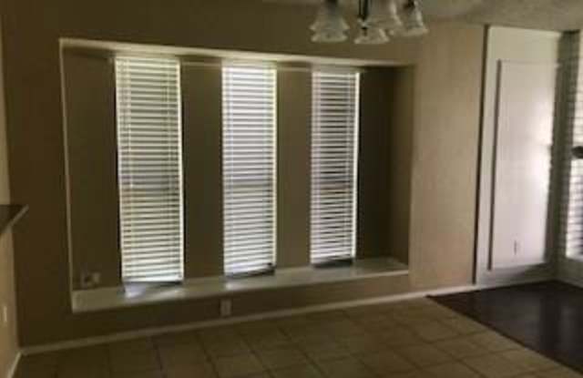 6501 Pilgrim Lane Gallery 4