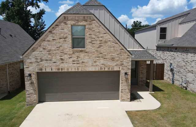 4418 MacNab Dr photos photos