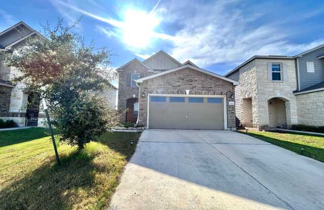Modern 4-Bedroom Home Built in 2021 in Del Valle photos photos