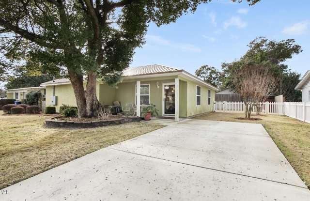 1600 W 12th Street unit: B photos photos