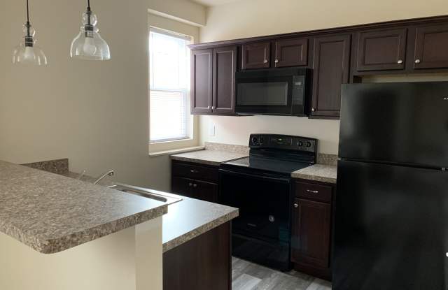 533 E Orange St photos photos