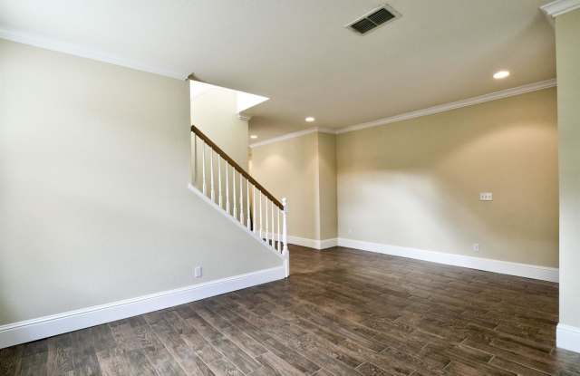 1804 Waterfall Drive Gallery 3