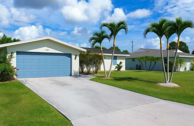 Pets Welcome! Bright  Airy Single-Family Home – 2 Bed + Office (Optional 3rd Bedroom) photos photos