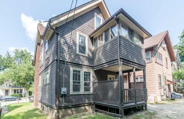701 S. Division Gallery 3