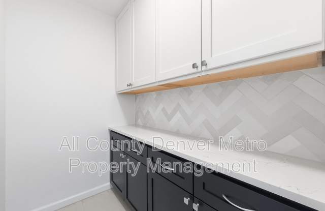 8418 Everett Way Gallery 2