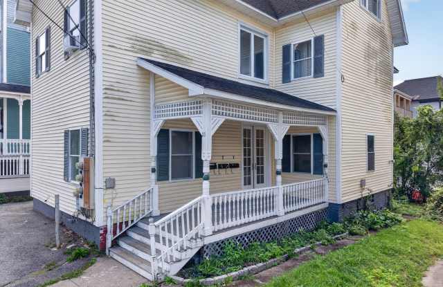 111 Laurel Hill Avenue Gallery 3