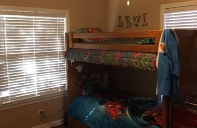 535 Nacogdoches St - 535 West Nacogdoches Street, New Braunfels, TX 78130