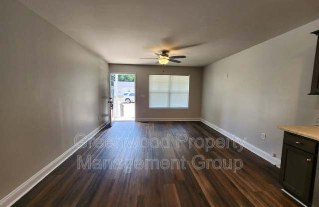 414 Whiteoak Street Gallery 4