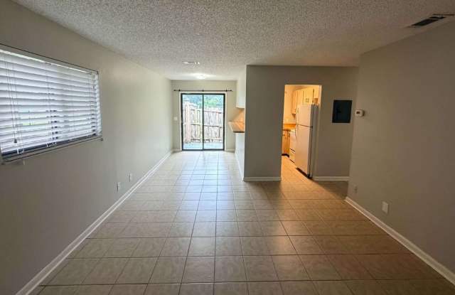 3775 NW HUNTSBORO 103 Gallery 2