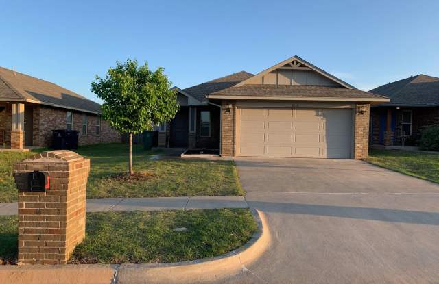 Mustang Schools, close to turnpike, 3/2/2, community pool, playground and gym! - 9112 Southwest 46th Street, Oklahoma City, OK 73179 Mustang Schools, close to turnpike, 3/2/2, community pool, playground and gym! - 9112 Southwest 46th Street, Oklahoma City, OK 73179