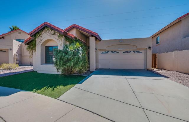 Charming 3 Bed 2 bath single level North Scottsdale home photos photos