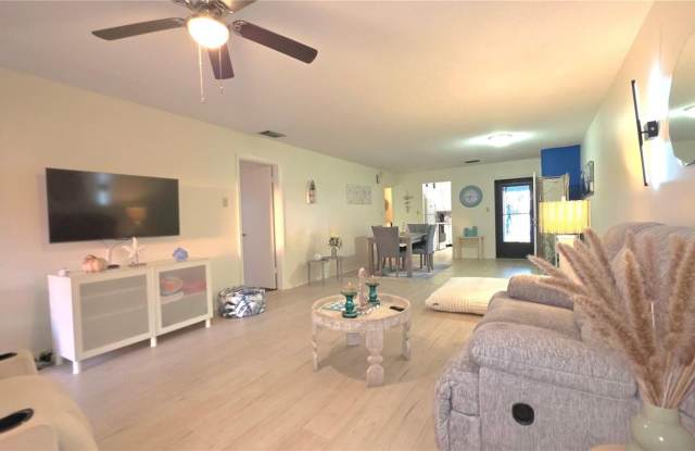 689 NW LAKE HOWARD Drive Gallery 4