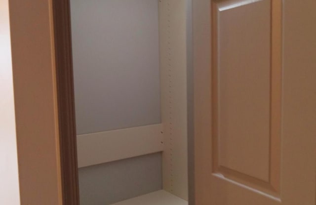 4808 MOORLAND Lane unit: 801 - 4808 Moorland Lane, Bethesda, MD 20814