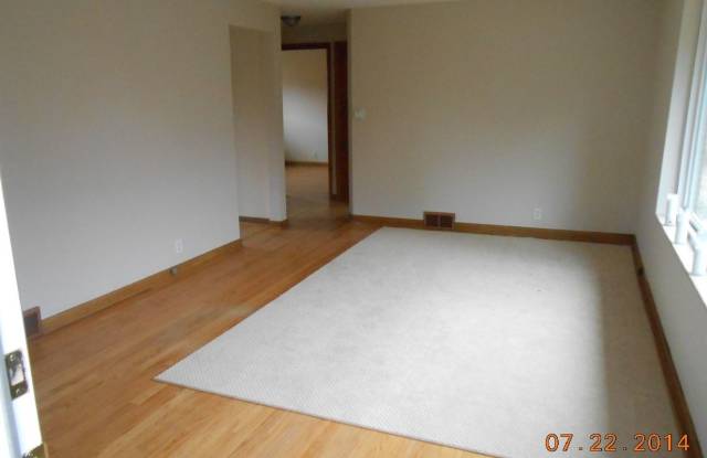 7416 Rainier Ave S Gallery 4