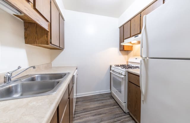 Woodlake Apartments of Indianapolis photos photos