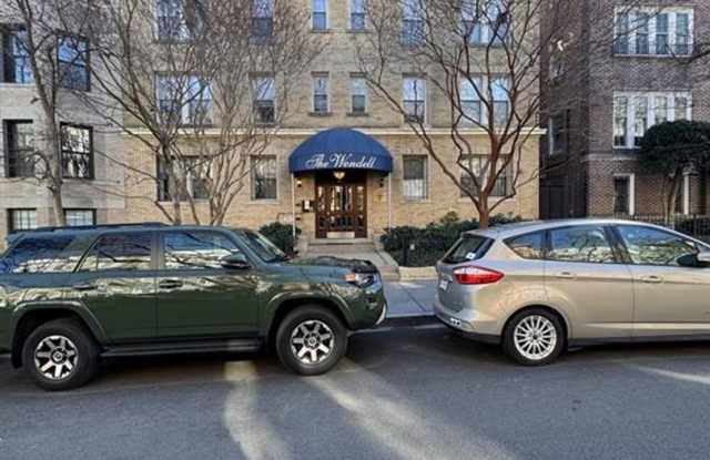 Top Floor Fully Furnished 1,000 Square Foot One Bedroom Plus Den in Kalorama photos photos