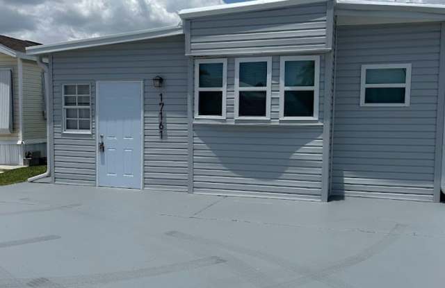 Piece of Paradise 55+ photos photos