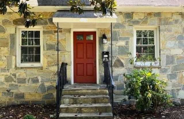 420 WOODFORD Street - 420 Woodford Street, Fredericksburg, VA 22401