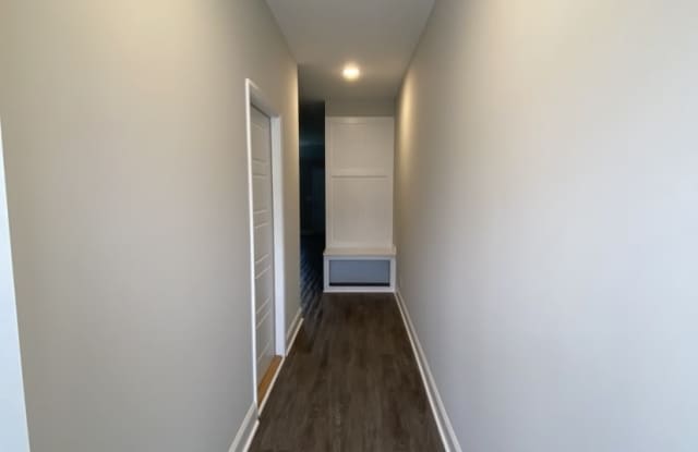1031 Glenkirk Drive Gallery 2