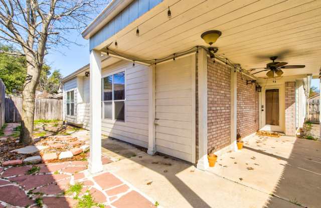 6704 Hillgreen Drive Gallery 3