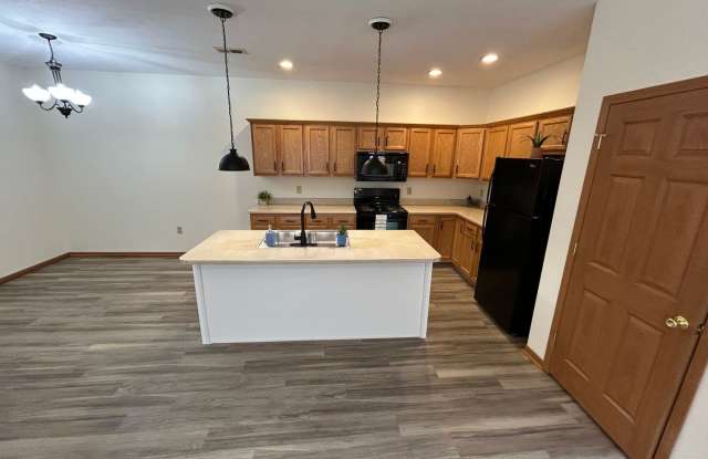 Modern  Spacious 3-Bedroom Ranch Condo – Coming April 2026! photos photos