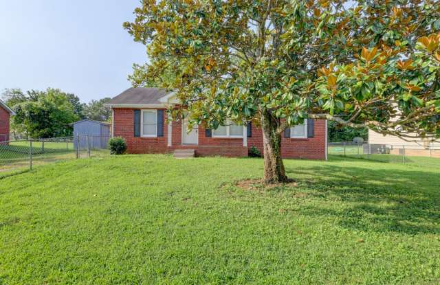 Sweet 3 bed 2 bath in PERFECT location at PERFECT price. Gallery 1