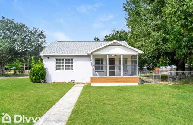 522 Center Street - 522 Center Street, Lake Wales, FL 33853