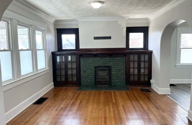 Spacious 2-Bed, 1.5-Bath Home in Indianapolis! Dual walk-in closets in both bedrooms! - 1120 Hoefgen Street, Indianapolis, IN 46203