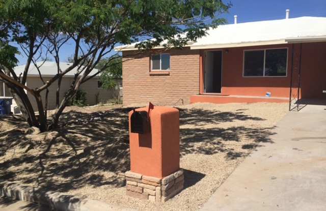 2913 Mann Dr photos photos