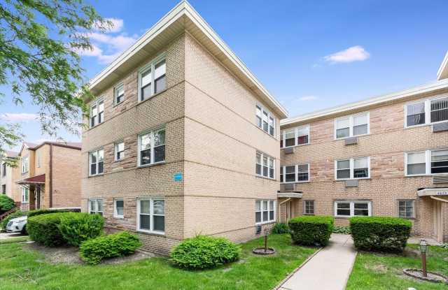 Charming 2-bedroom Condo in Skokie photos photos