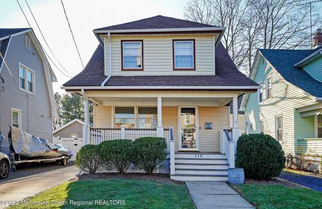 119 Branch Avenue Gallery 3