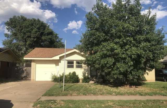 2319 Bell Street - 2319 Bell Street, Amarillo, TX 79106