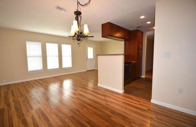 1724 N Merrimac Drive Gallery 2
