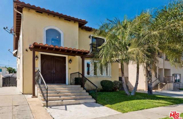 1471 S Crest Dr photos photos