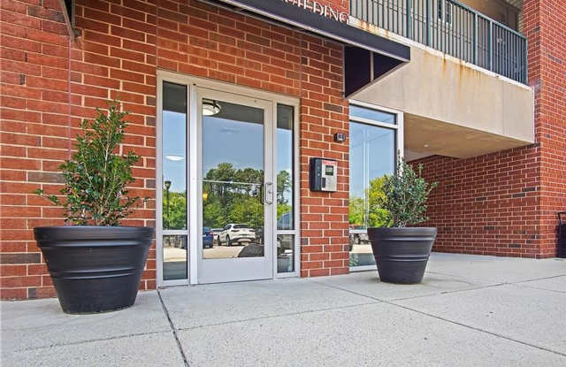 PORT WARWICK - Nat Turner Building - 230 Nat Turner Boulevard, Newport News, VA 23606