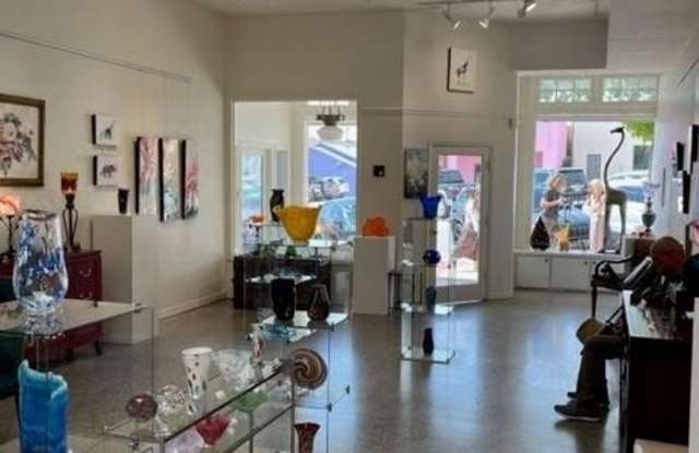 3022 Paseo Gallery 2