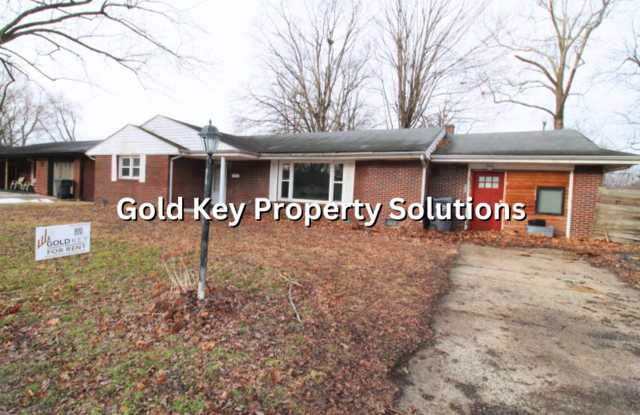 Huge 5 BR 2 Full Bath House with Central Air (Section 8 Approved) photos photos