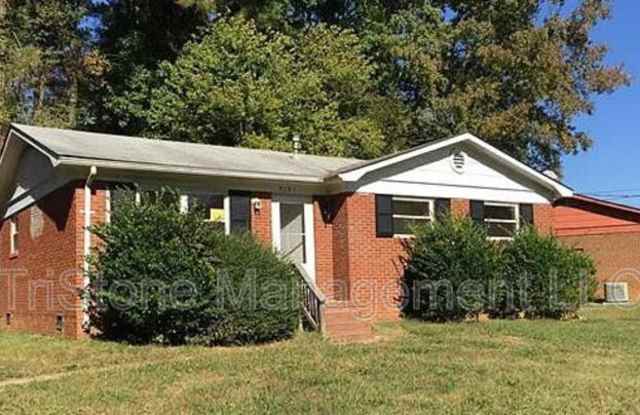 9131 Feldbank Drive - 9131 Feldbank Drive, Charlotte, NC 28216